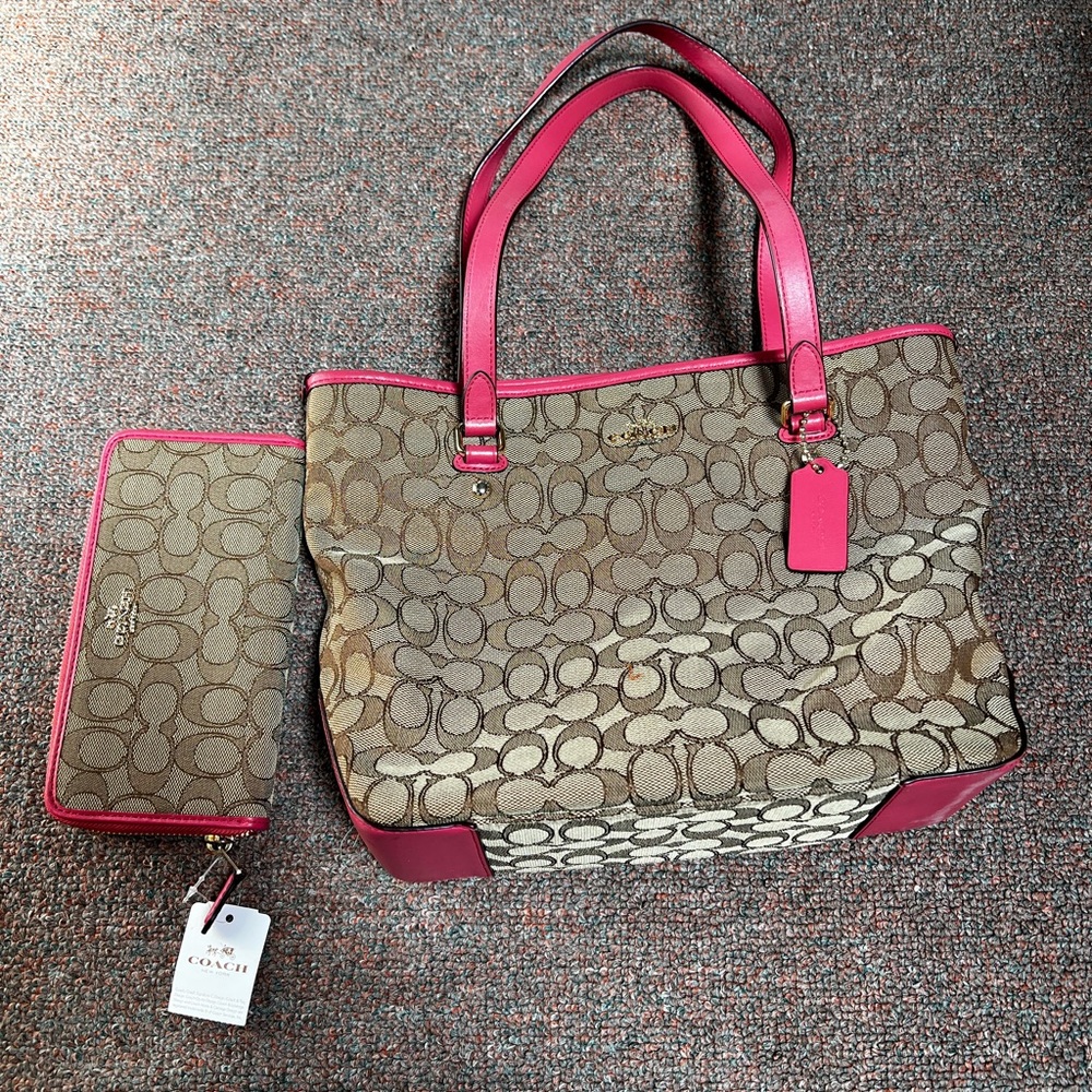 COACH tote bag and new wallet